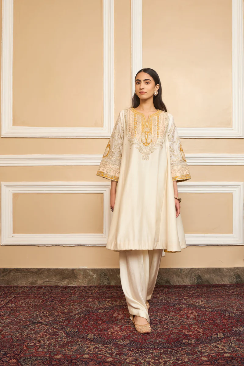 BEIGE MUGHLAI PRINT FARSHI SALWAR SUIT